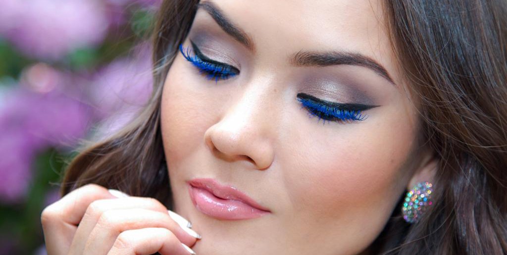 Bunte Mascara Und Mascara Mit Schimmernden Pigmenten